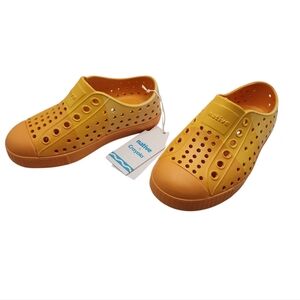 Native Jefferson‎ Block Crayola Yellow Slip On Kid Shoes Nwt Size C7